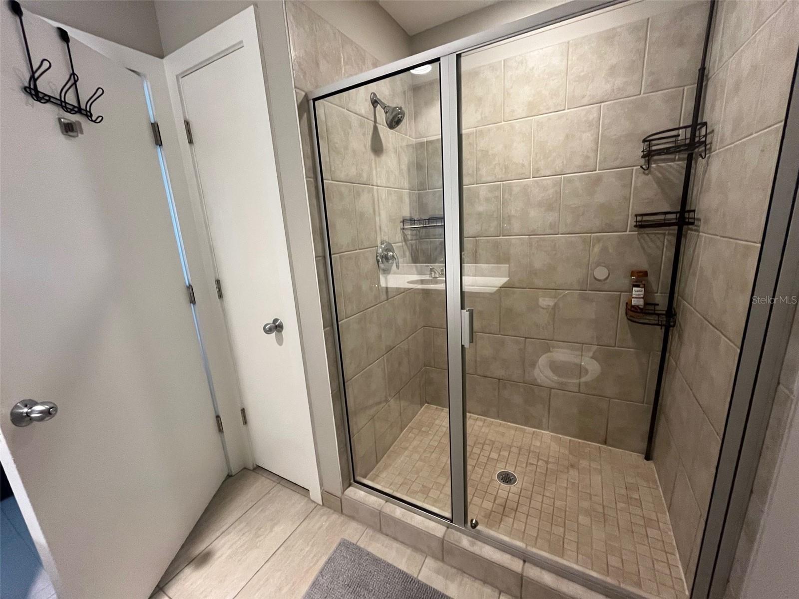 Image 8 of 33 For 1208 Kennedy Boulevard 817