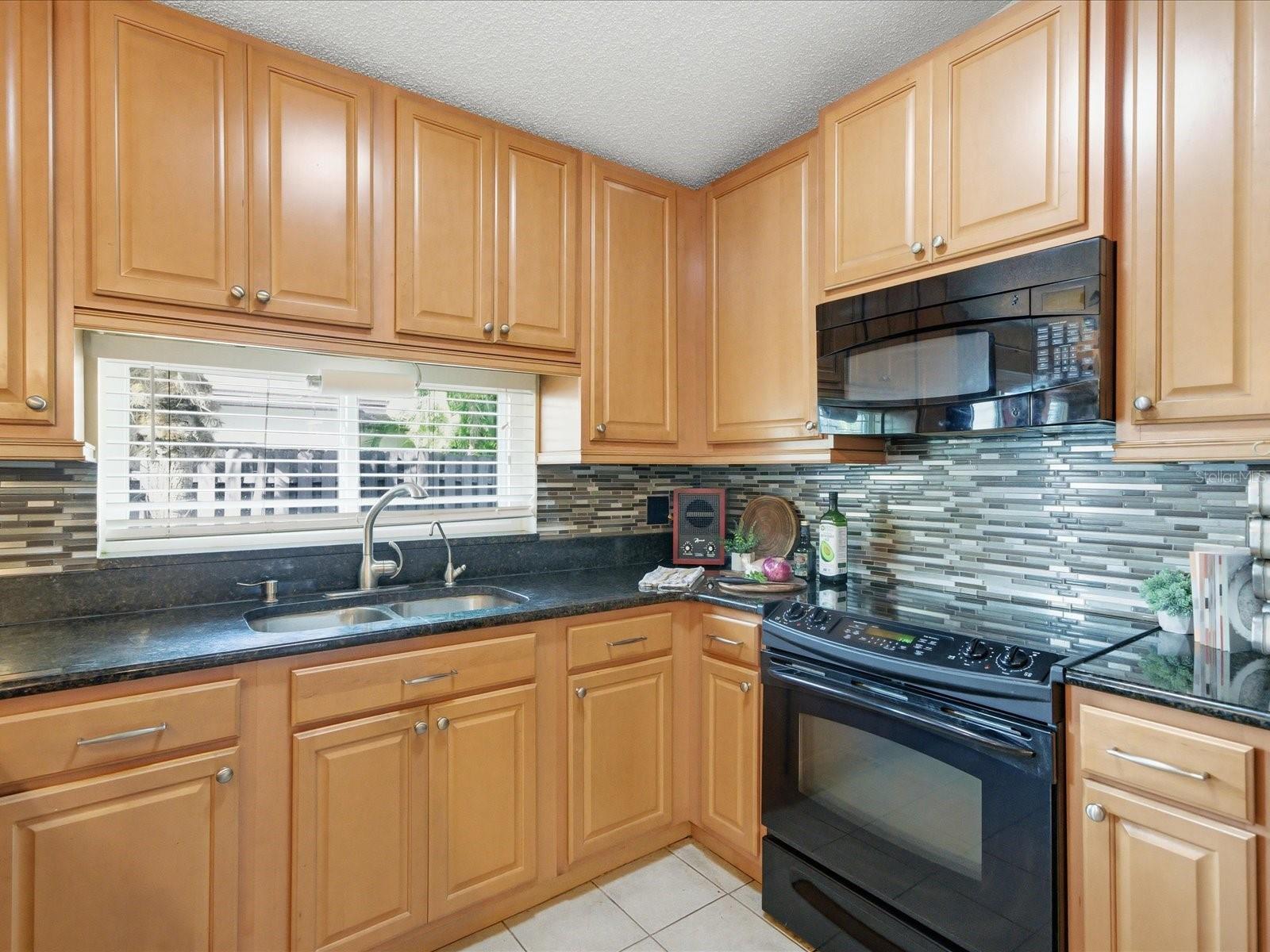 Image 17 of 50 For 11412 Midfield Way