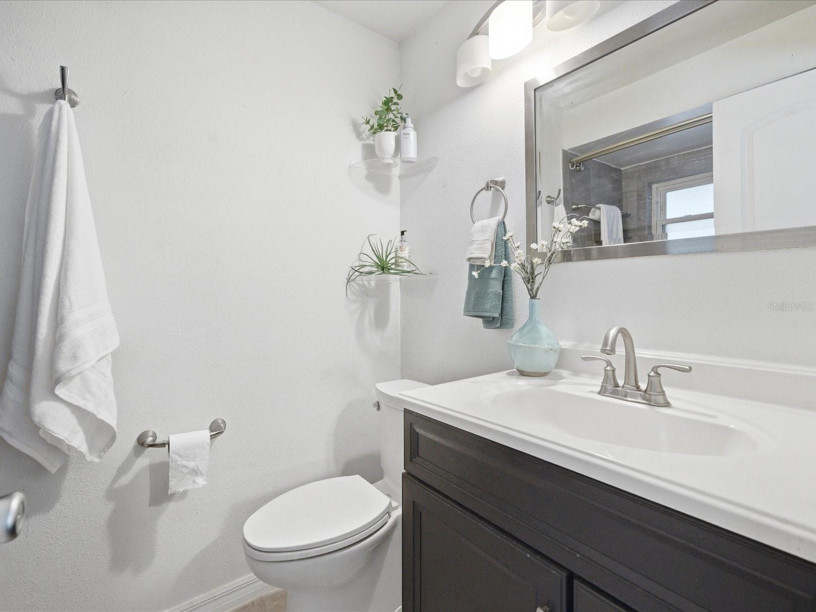 Image 32 of 50 For 11412 Midfield Way