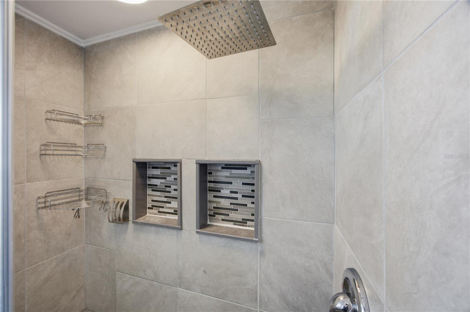 Image 18 of 28 For 551 84th Avenue N