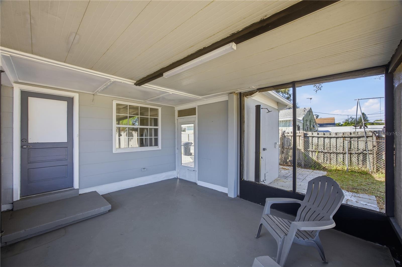 Image 19 of 28 For 551 84th Avenue N