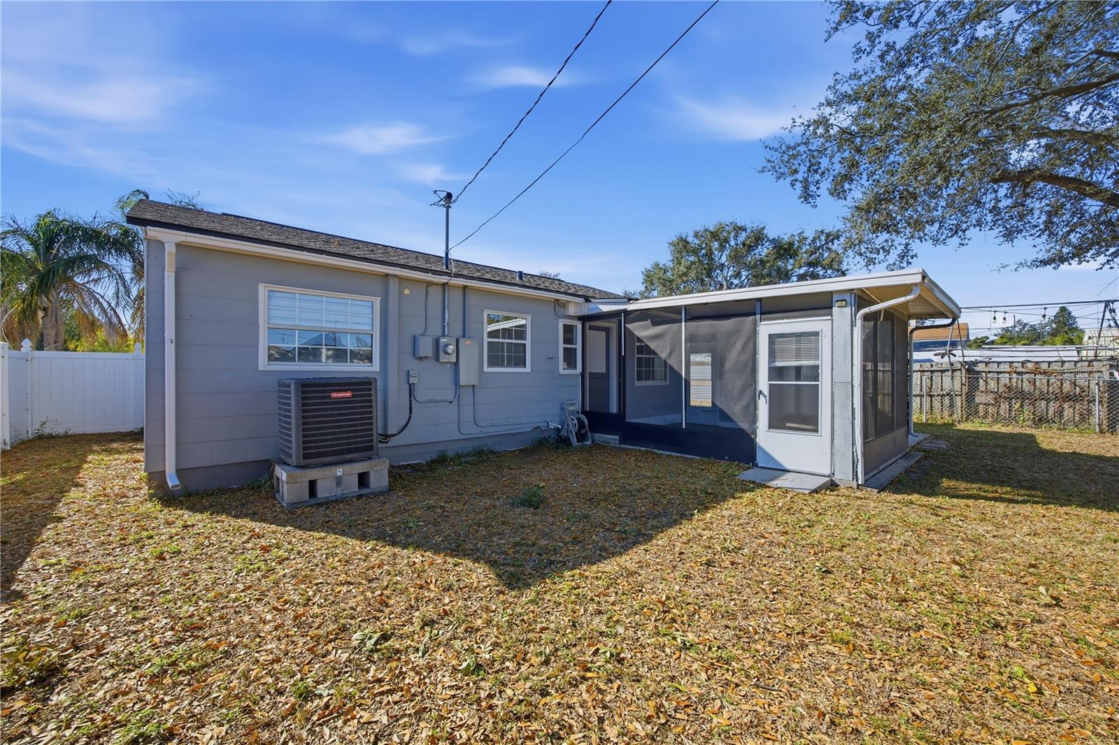 Image 26 of 28 For 551 84th Avenue N