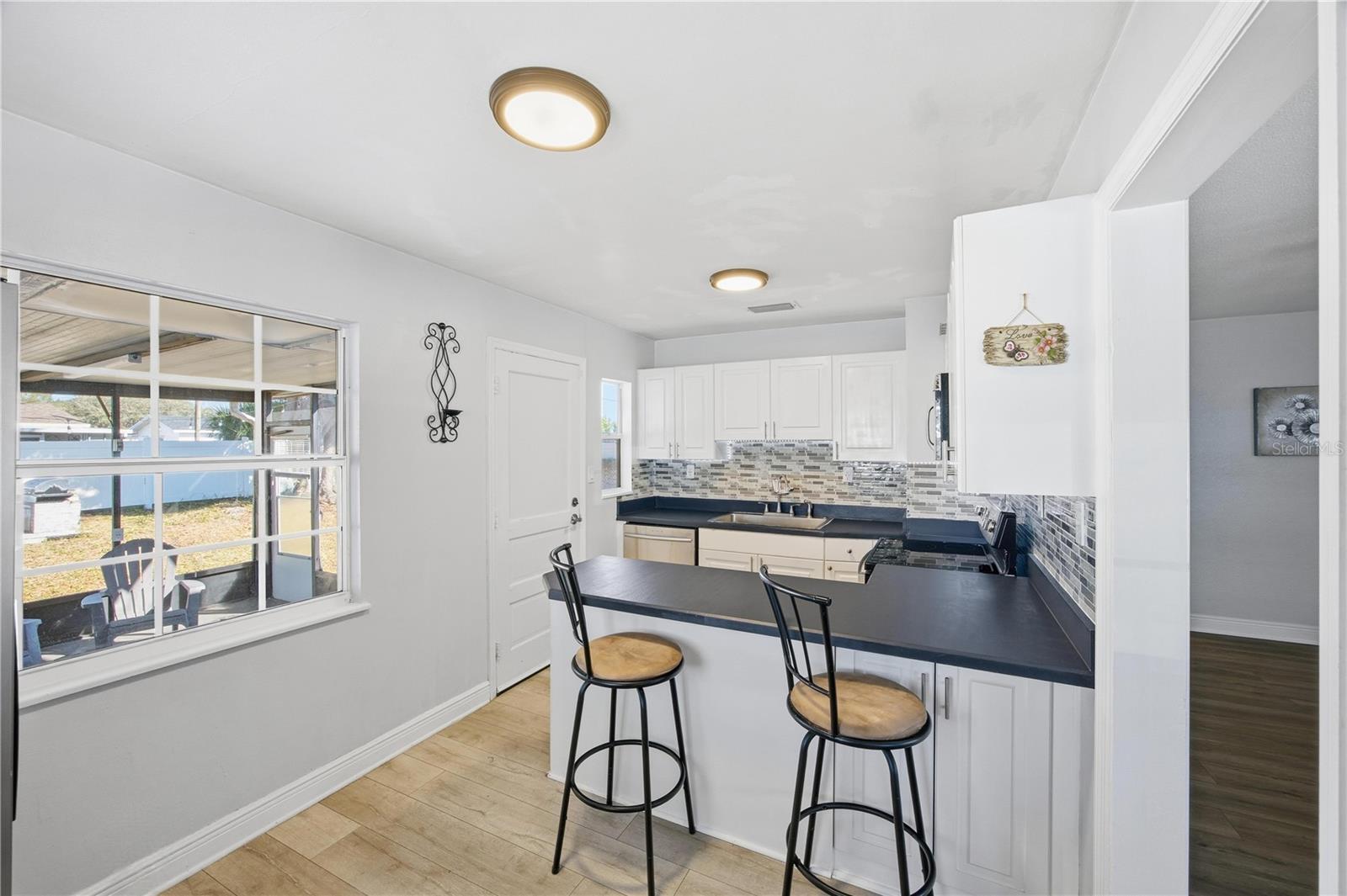 Image 9 of 28 For 551 84th Avenue N