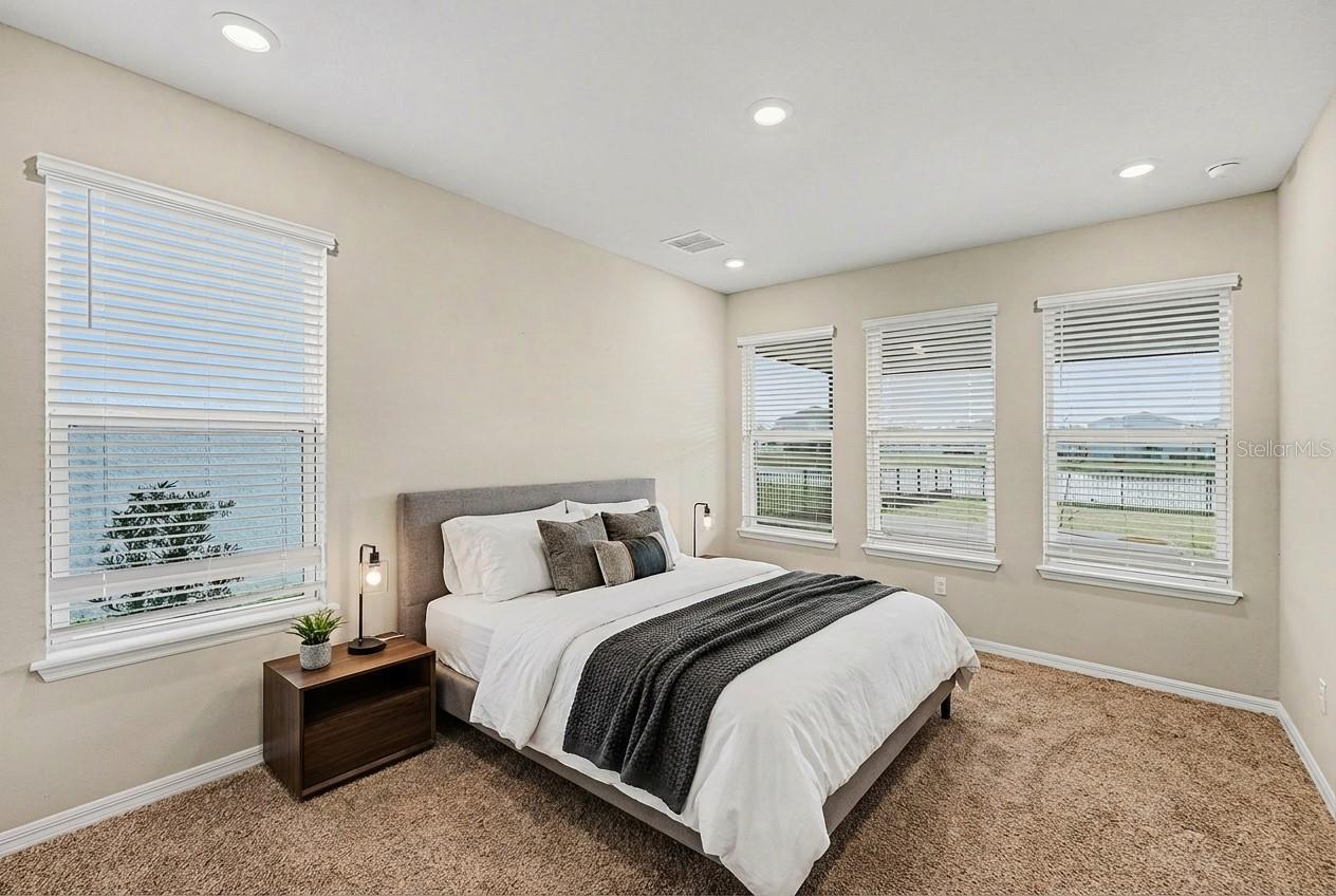 Image 13 of 23 For 5917 Oakhaven Lane