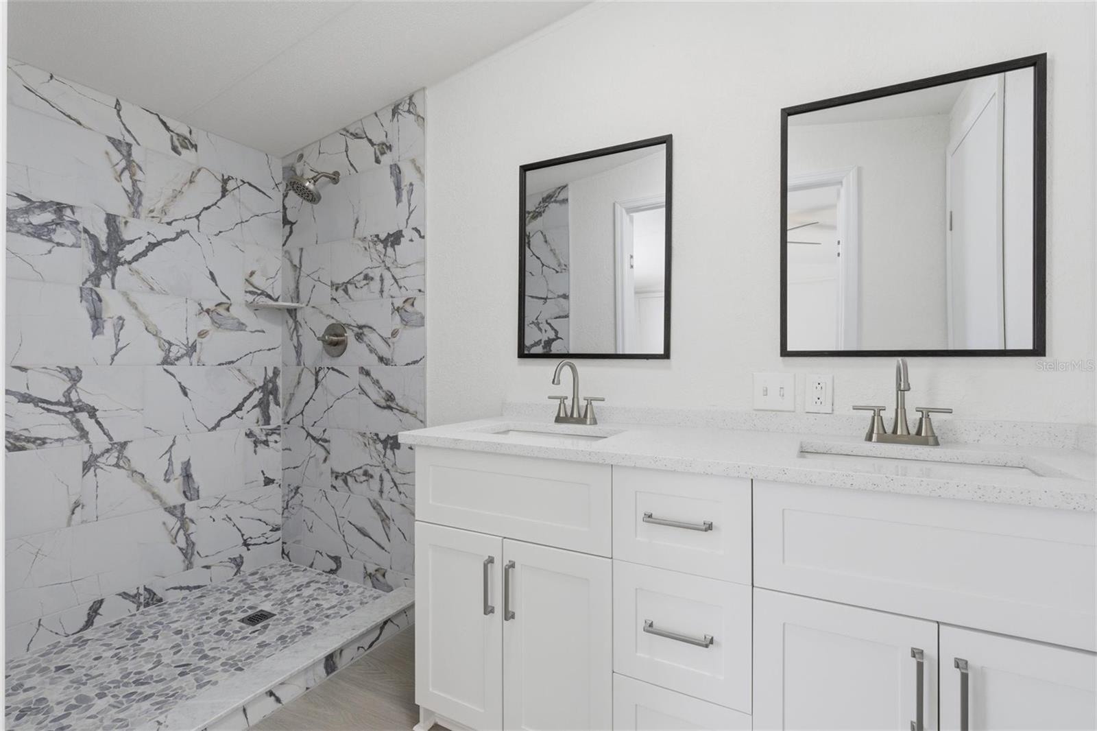 Image 13 of 27 For 14621 Dilbeck Drive