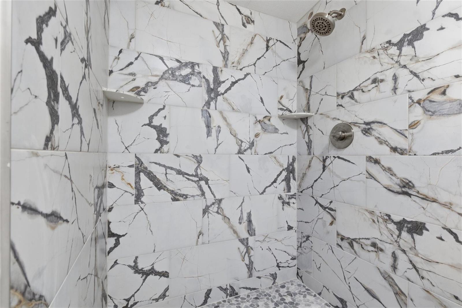 Image 15 of 27 For 14621 Dilbeck Drive