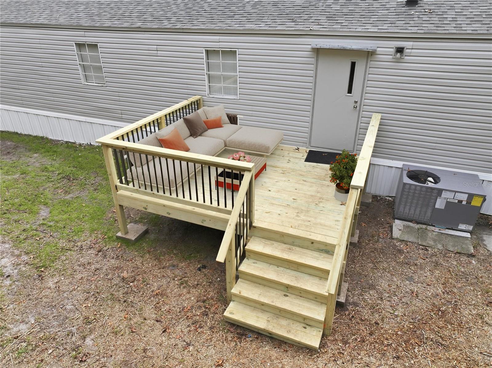 Image 4 of 27 For 14621 Dilbeck Drive