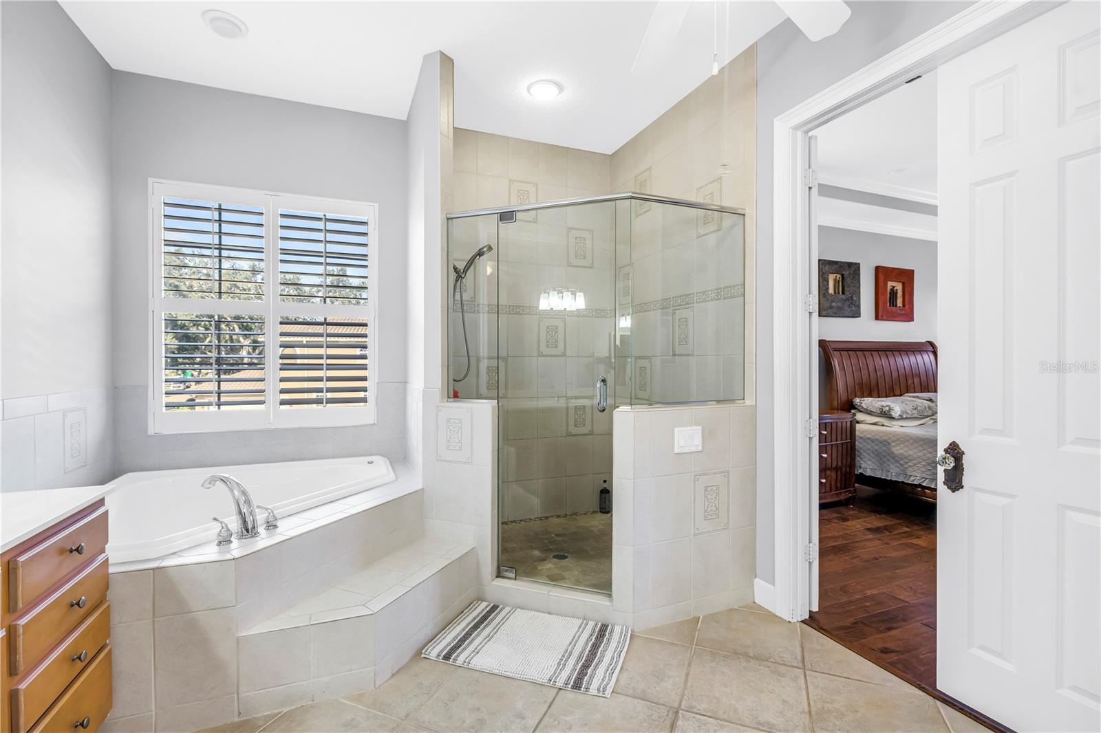 Image 21 of 32 For 1600 Brightwaters Boulevard Ne