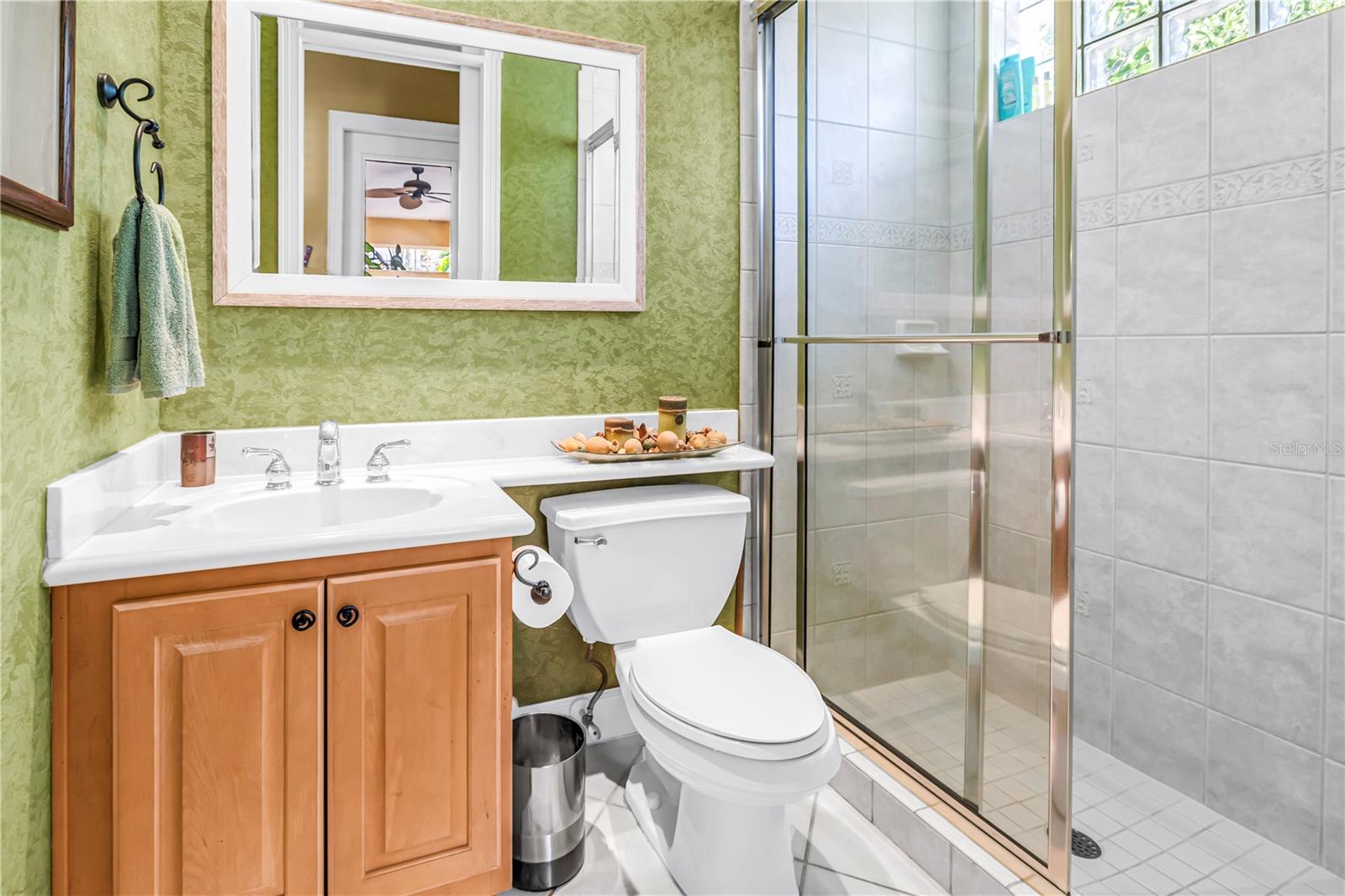 Image 26 of 32 For 1600 Brightwaters Boulevard Ne