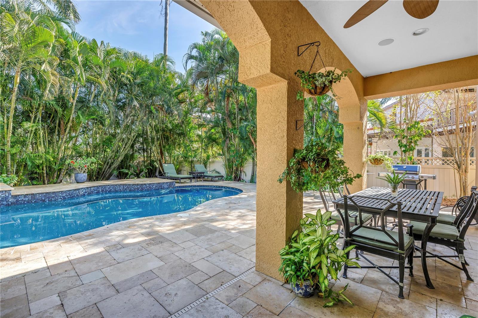 Image 27 of 32 For 1600 Brightwaters Boulevard Ne