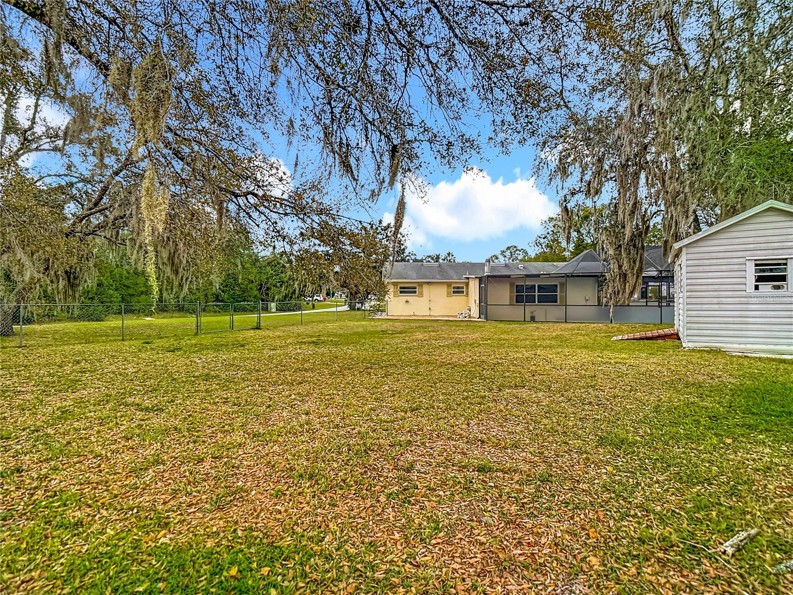 Image 39 of 55 For 9171 Vicksburg Road