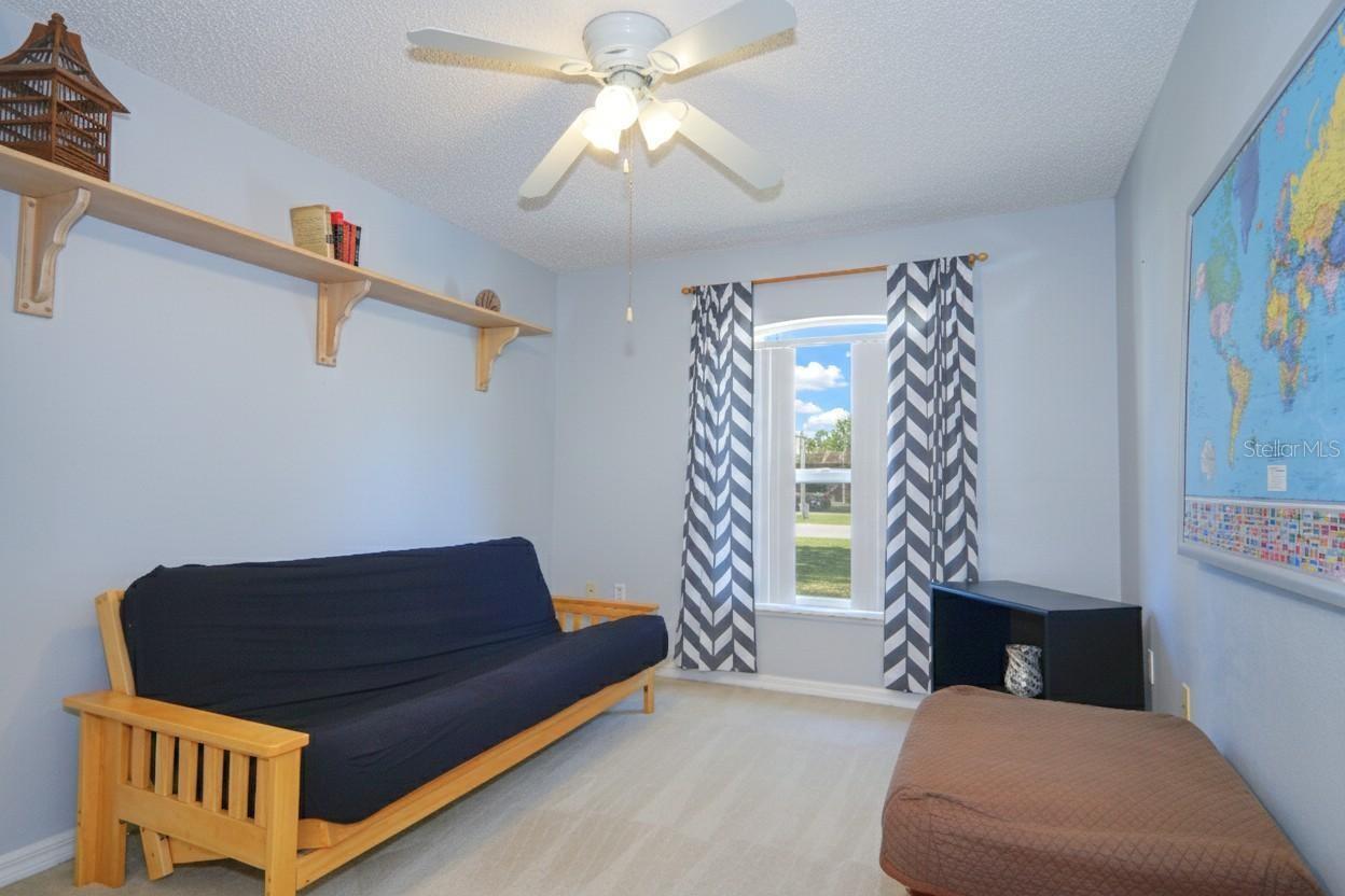 Listing photo id 17 for 6205 Cannoli Place