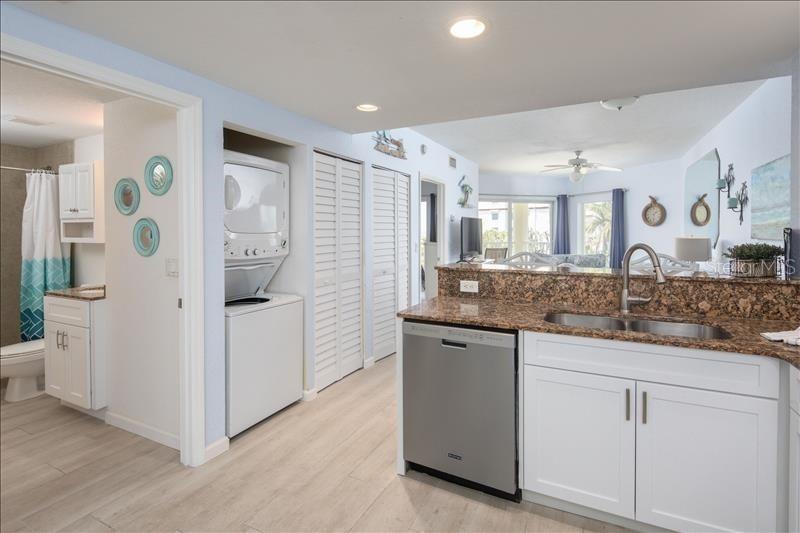 Image 12 of 38 For 12000 Gulf Boulevard 311n