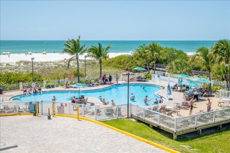 Image 27 of 38 For 12000 Gulf Boulevard 311n