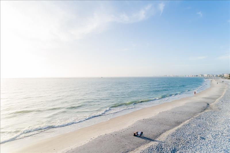 Image 34 of 38 For 12000 Gulf Boulevard 311n