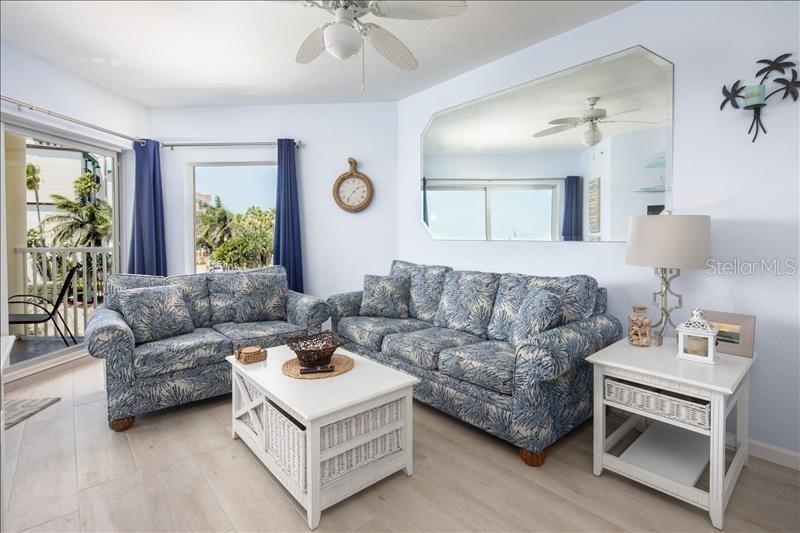 Image 5 of 38 For 12000 Gulf Boulevard 311n