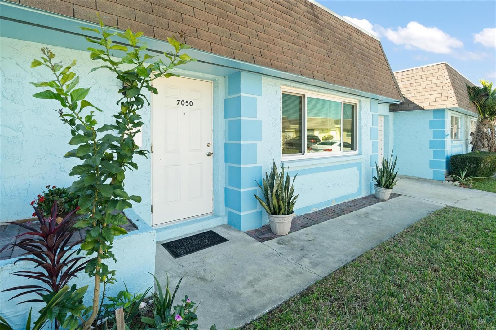 Details for 7050 Versailles N, PINELLAS PARK, FL 33781