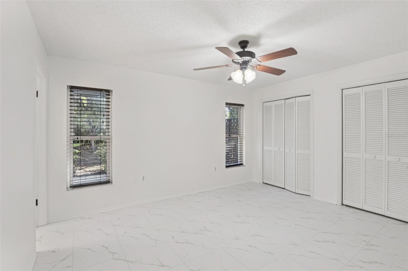 Image 13 of 28 For 2329 Orangehill Avenue