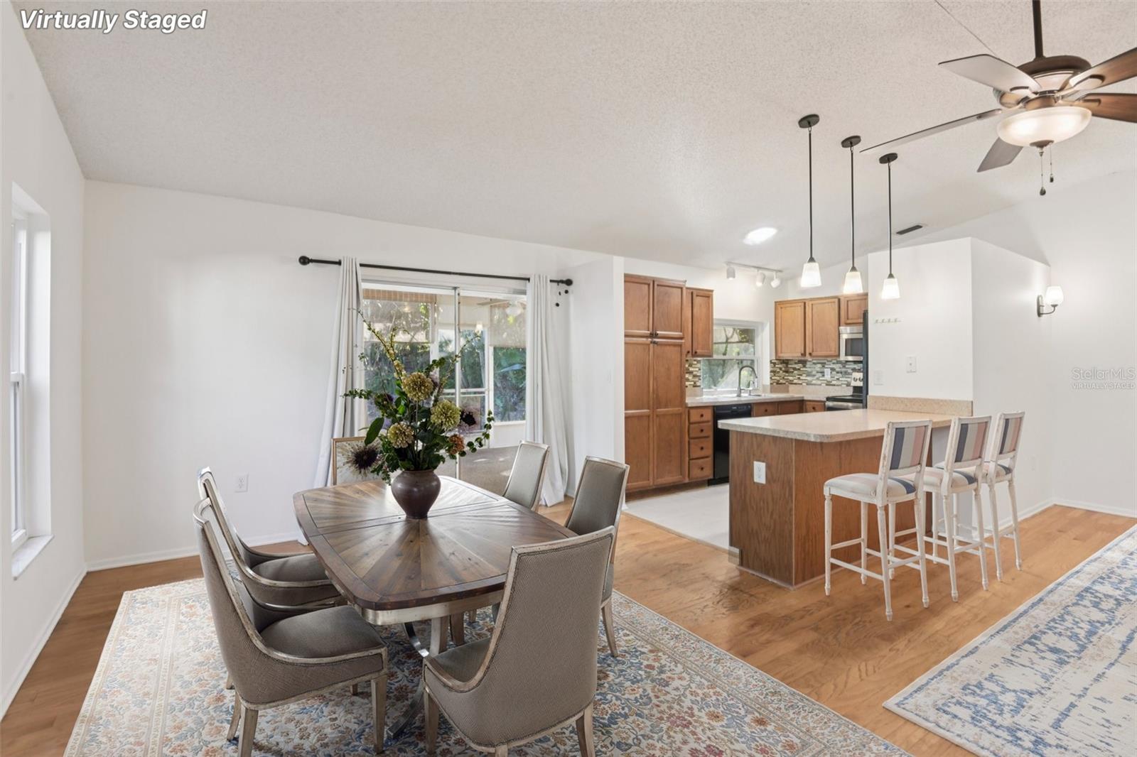 Image 4 of 28 For 2329 Orangehill Avenue