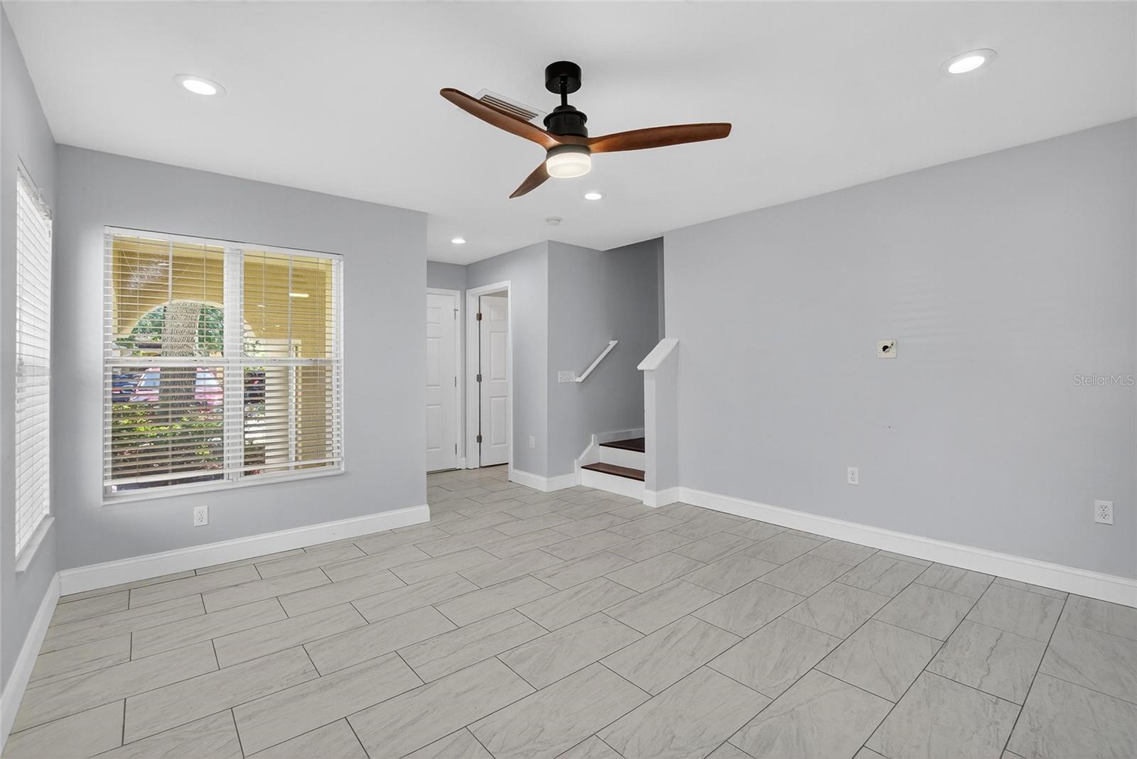 Image 6 of 40 For 10830 Lake Saint Charles Boulevard