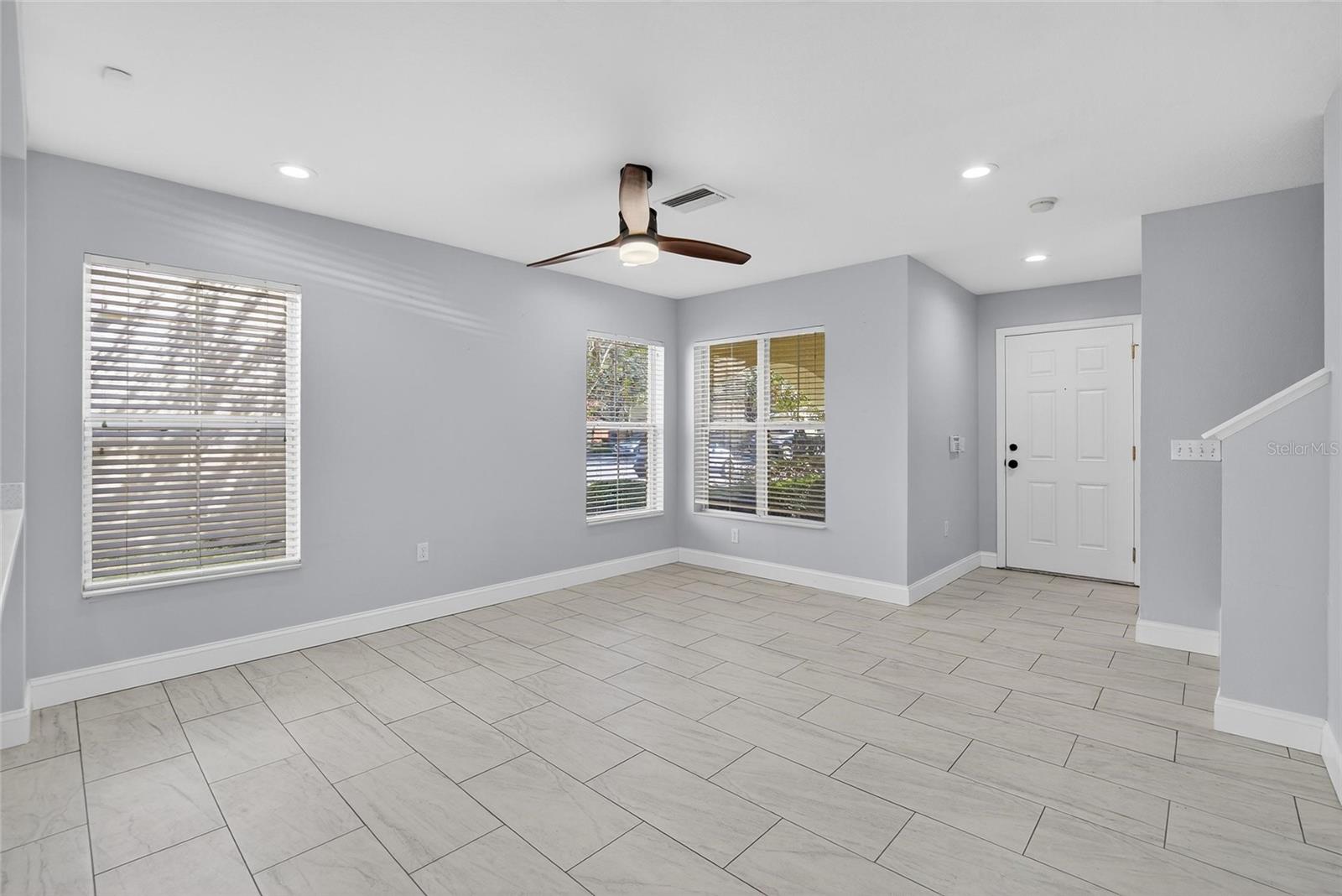 Image 7 of 40 For 10830 Lake Saint Charles Boulevard