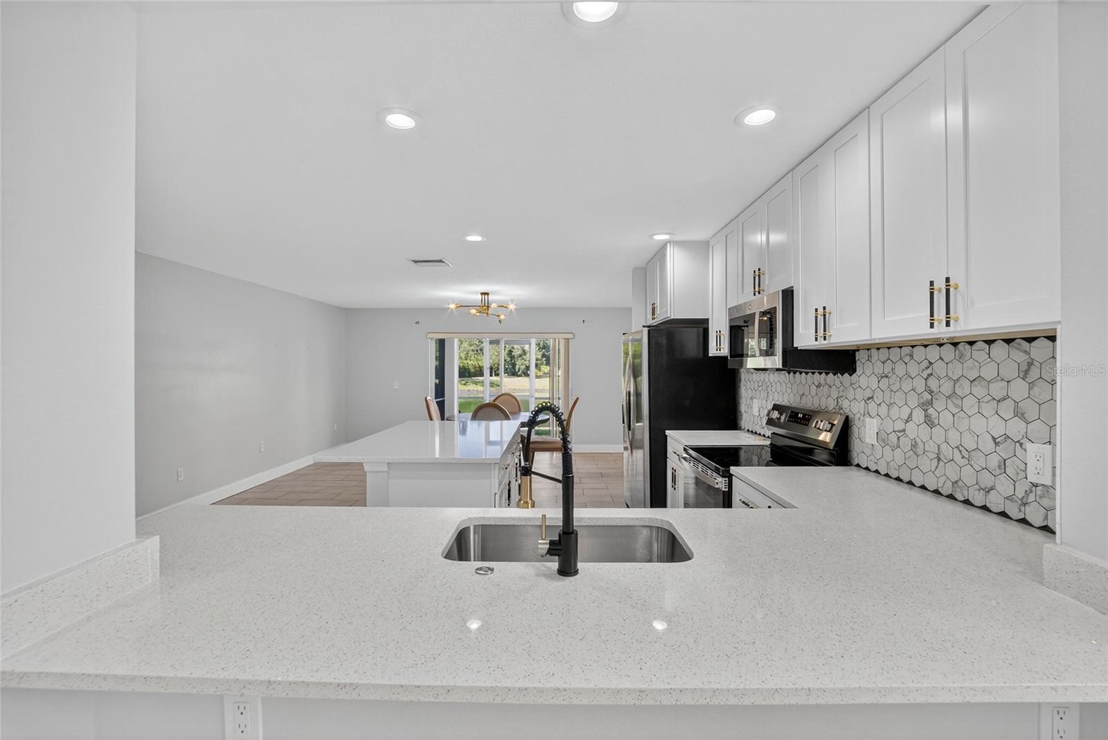 Image 9 of 40 For 10830 Lake Saint Charles Boulevard