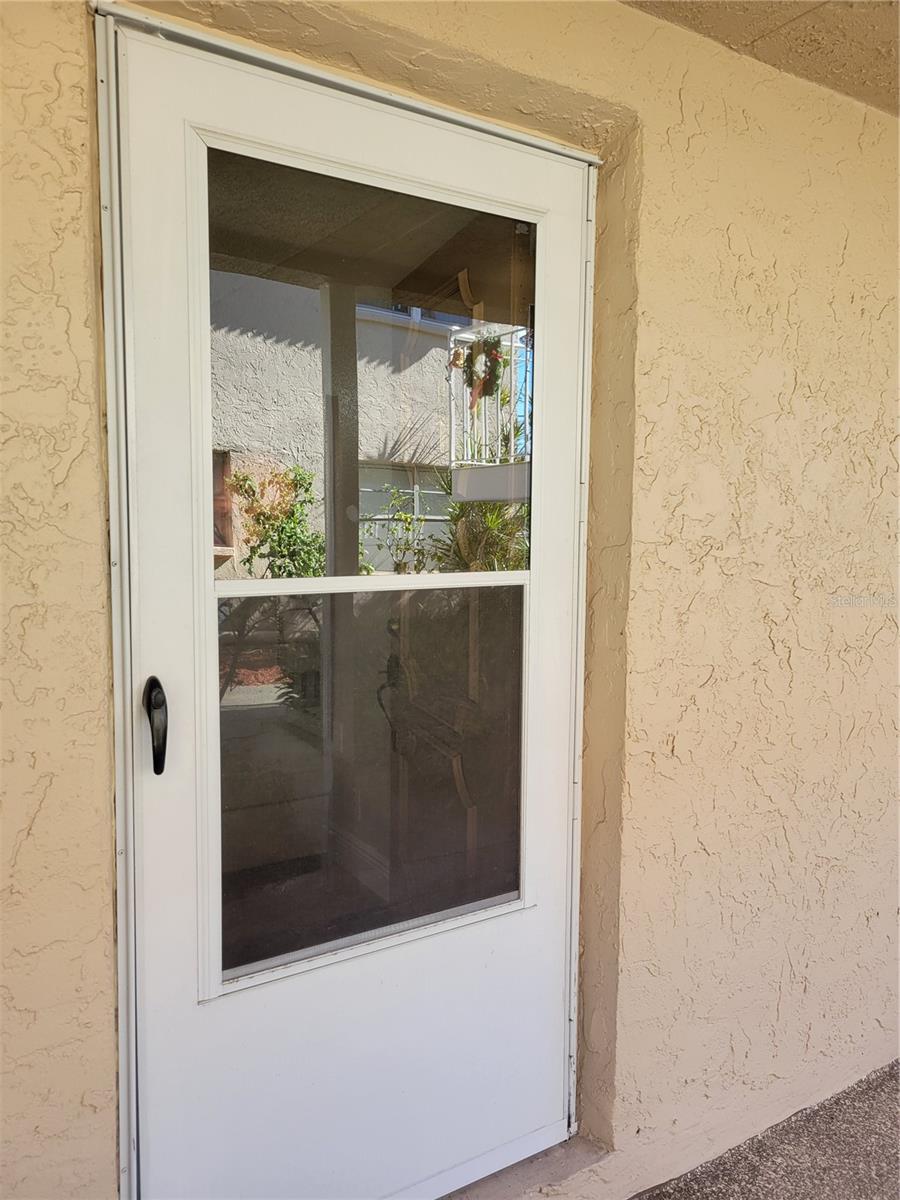 Image 22 of 43 For 10038 62nd Terrace N 11