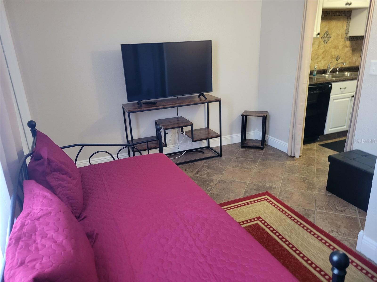 Image 27 of 43 For 10038 62nd Terrace N 11