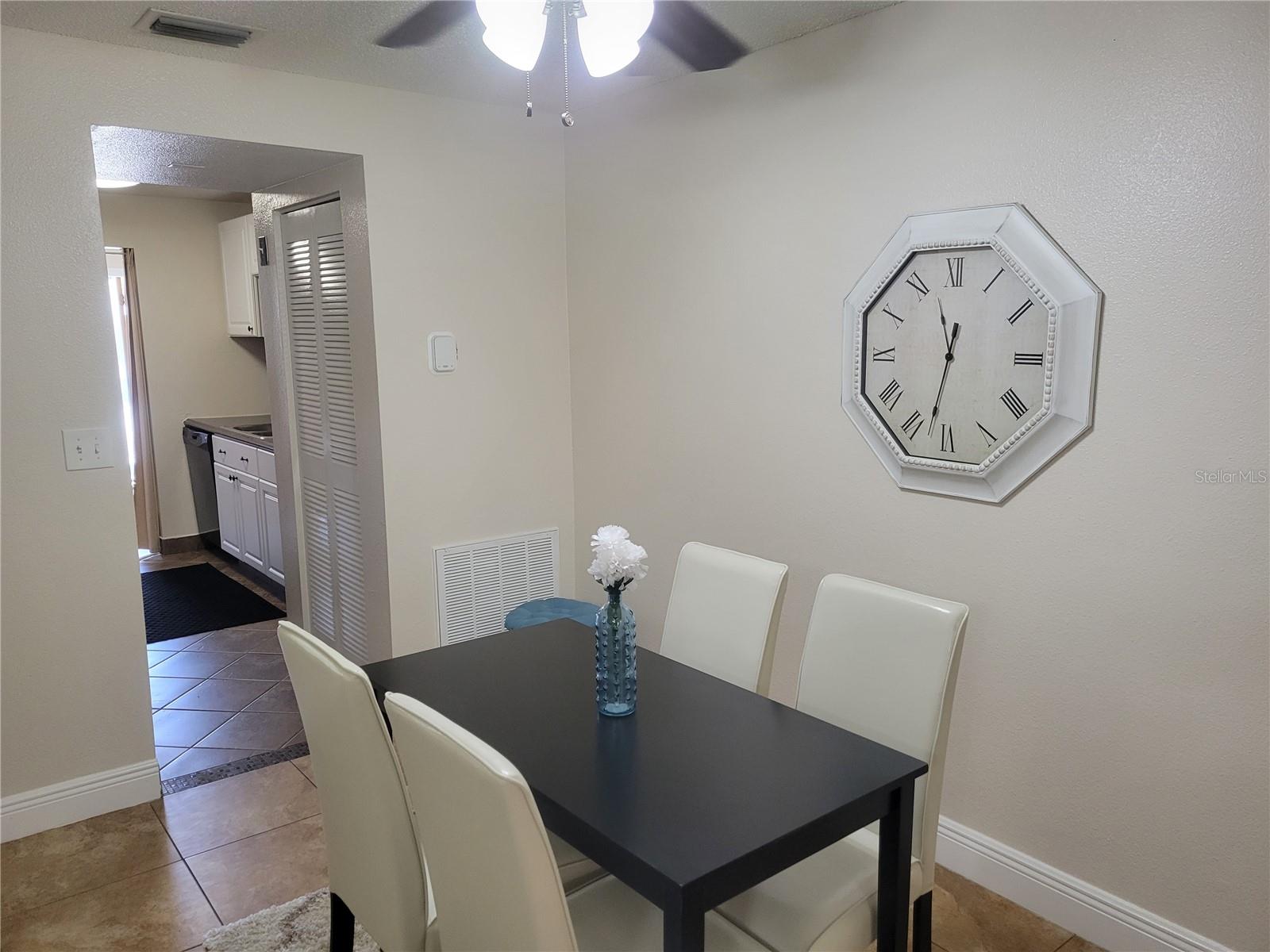 Image 7 of 43 For 10038 62nd Terrace N 11