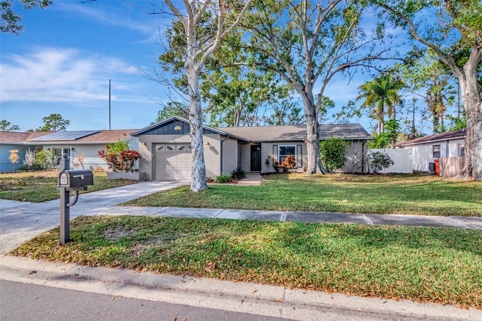 Details for 12418 84th  , LARGO, FL 33773