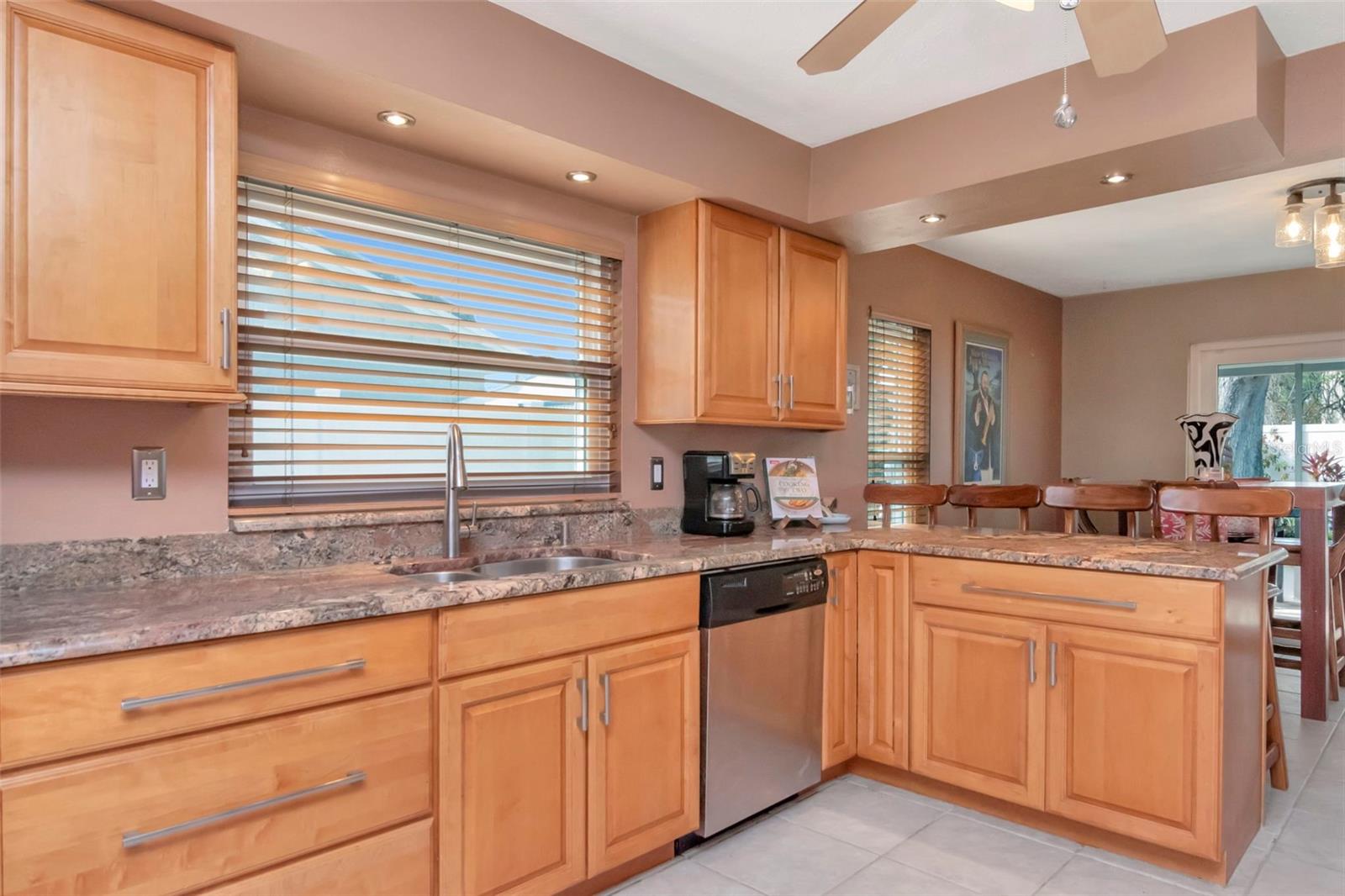 Image 22 of 62 For 12418 84th  