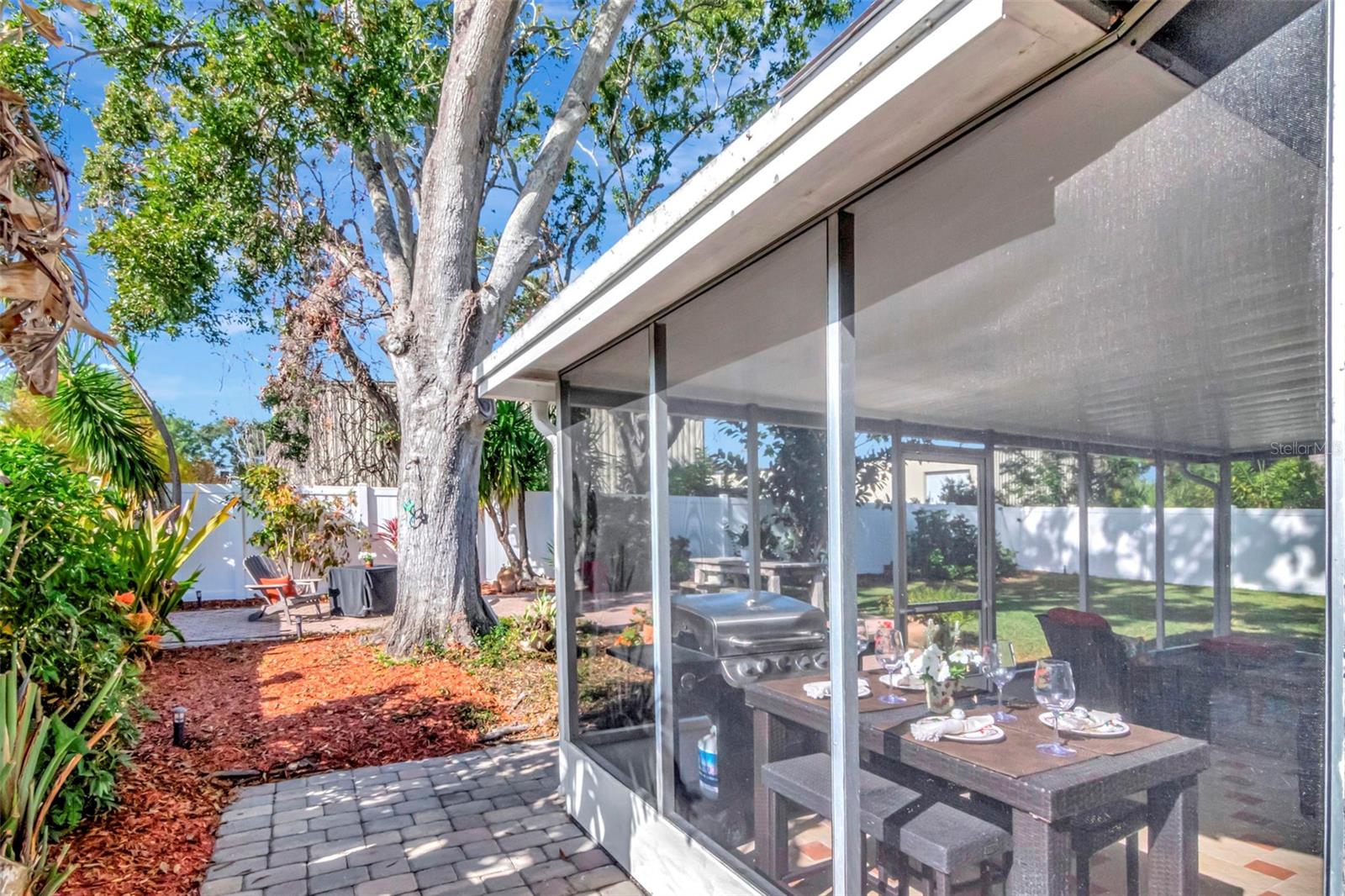 Image 42 of 62 For 12418 84th  