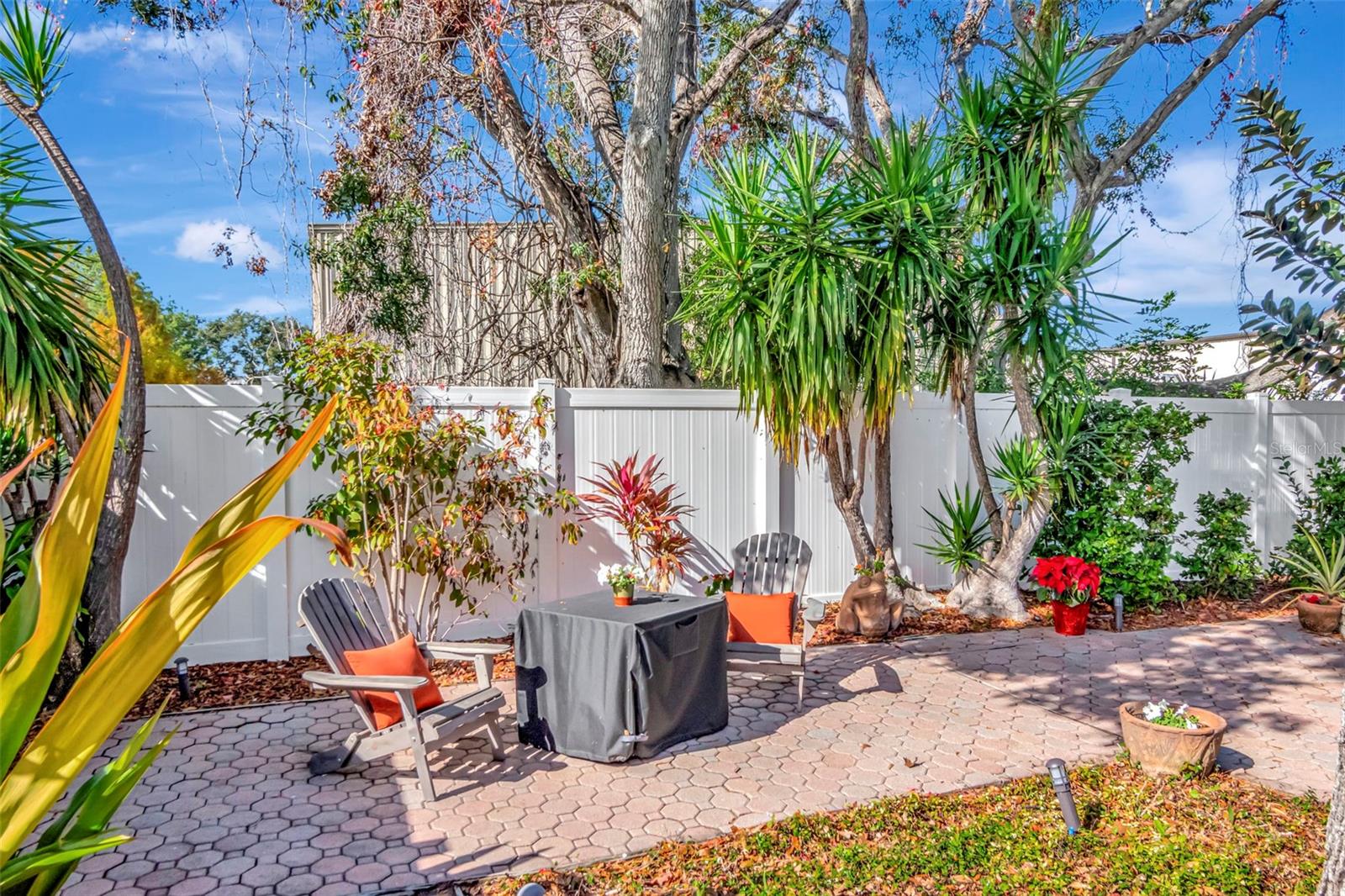 Image 44 of 62 For 12418 84th  