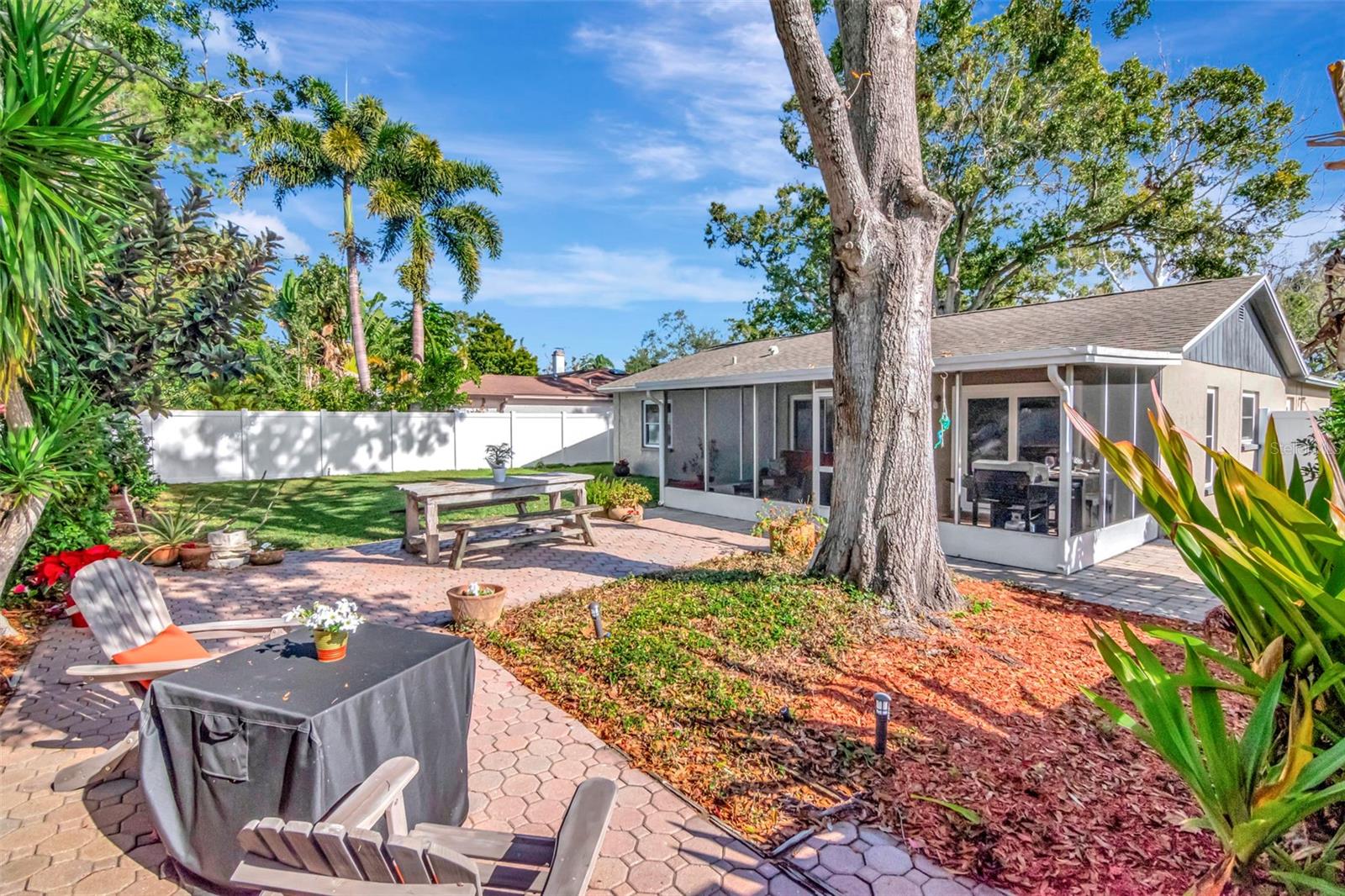 Image 46 of 62 For 12418 84th  