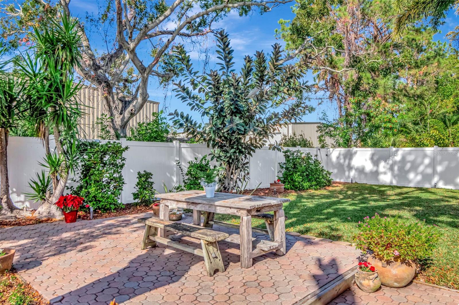 Image 49 of 62 For 12418 84th  