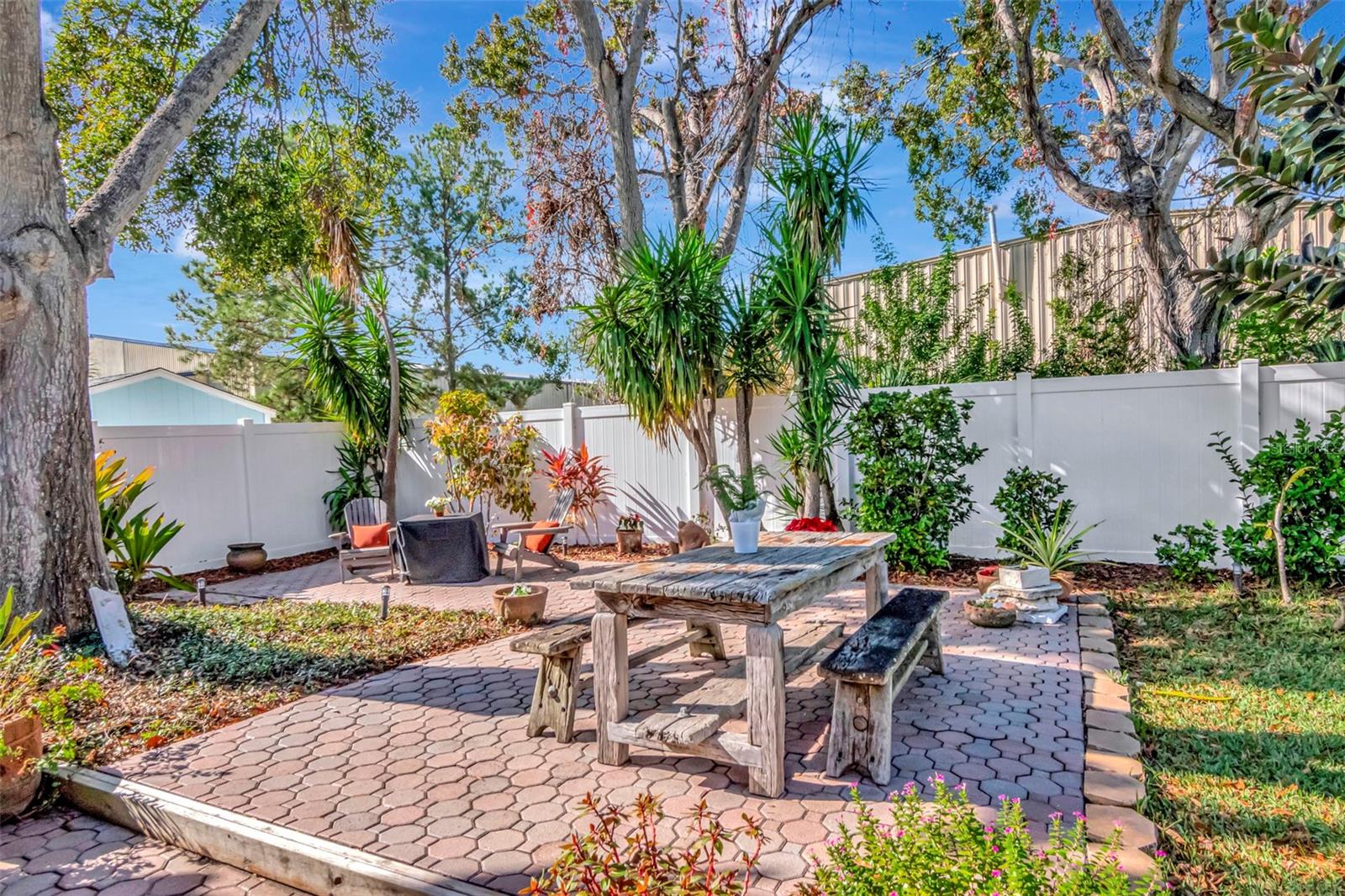 Image 58 of 62 For 12418 84th  