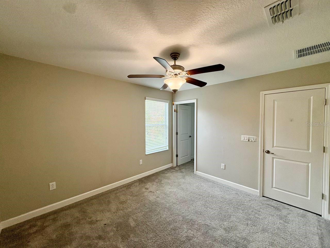 Image 25 of 31 For 1695 Ludington Avenue