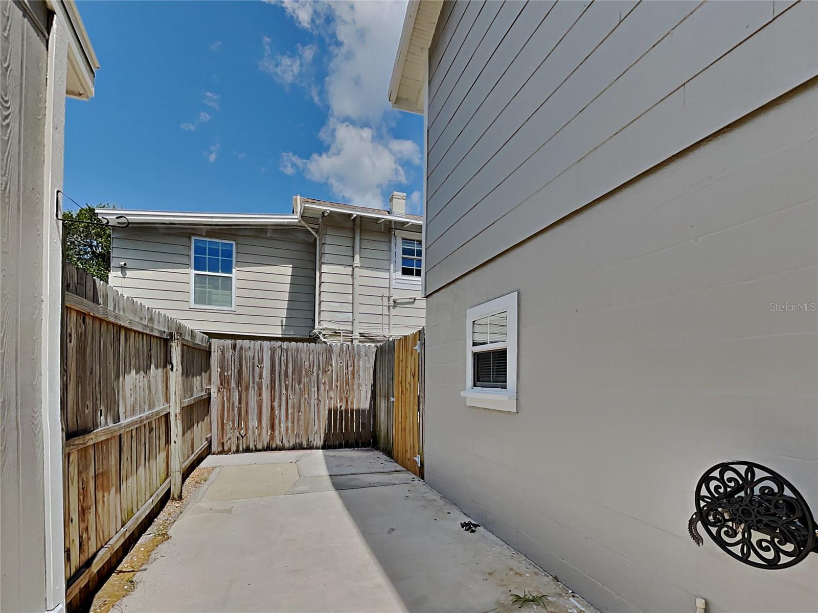 Image 14 of 25 For 4810 2nd Avenue N E