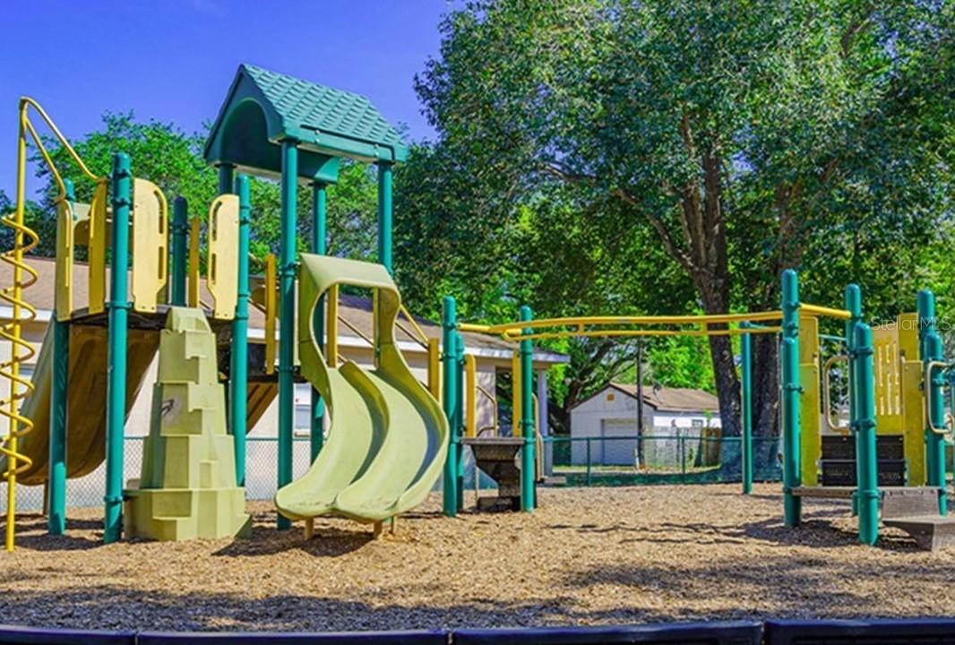 Image 25 of 25 For 4810 2nd Avenue N E