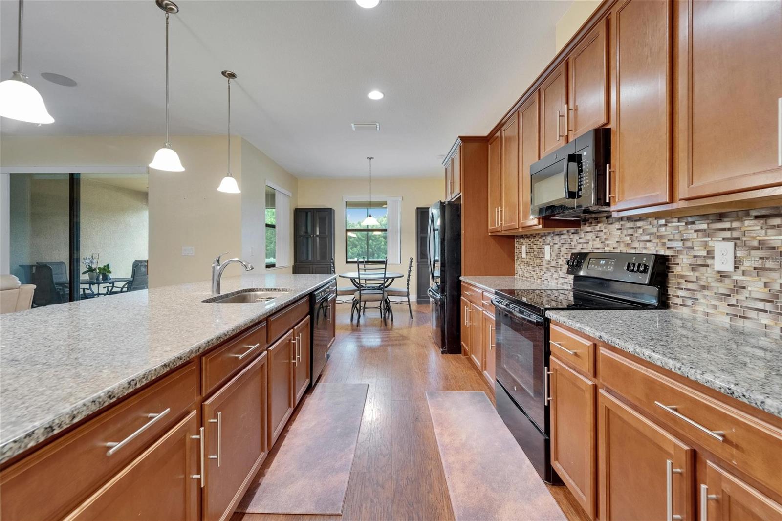 Image 13 of 66 For 11911 Sunburst Marble Road