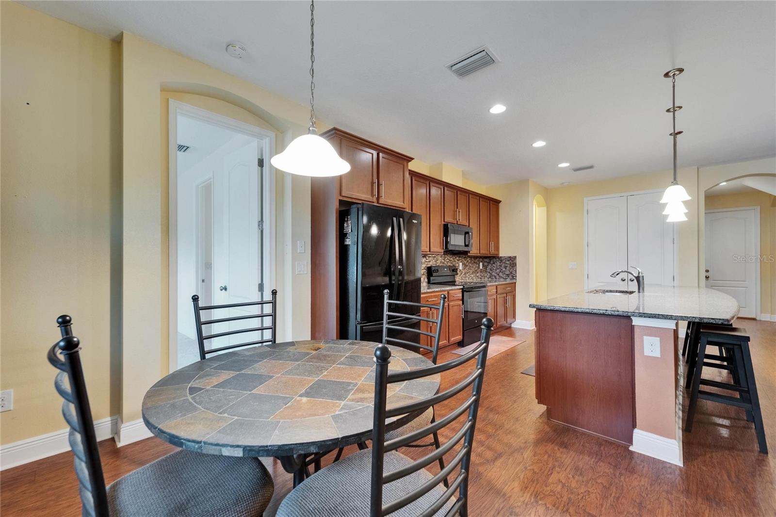 Image 17 of 66 For 11911 Sunburst Marble Road