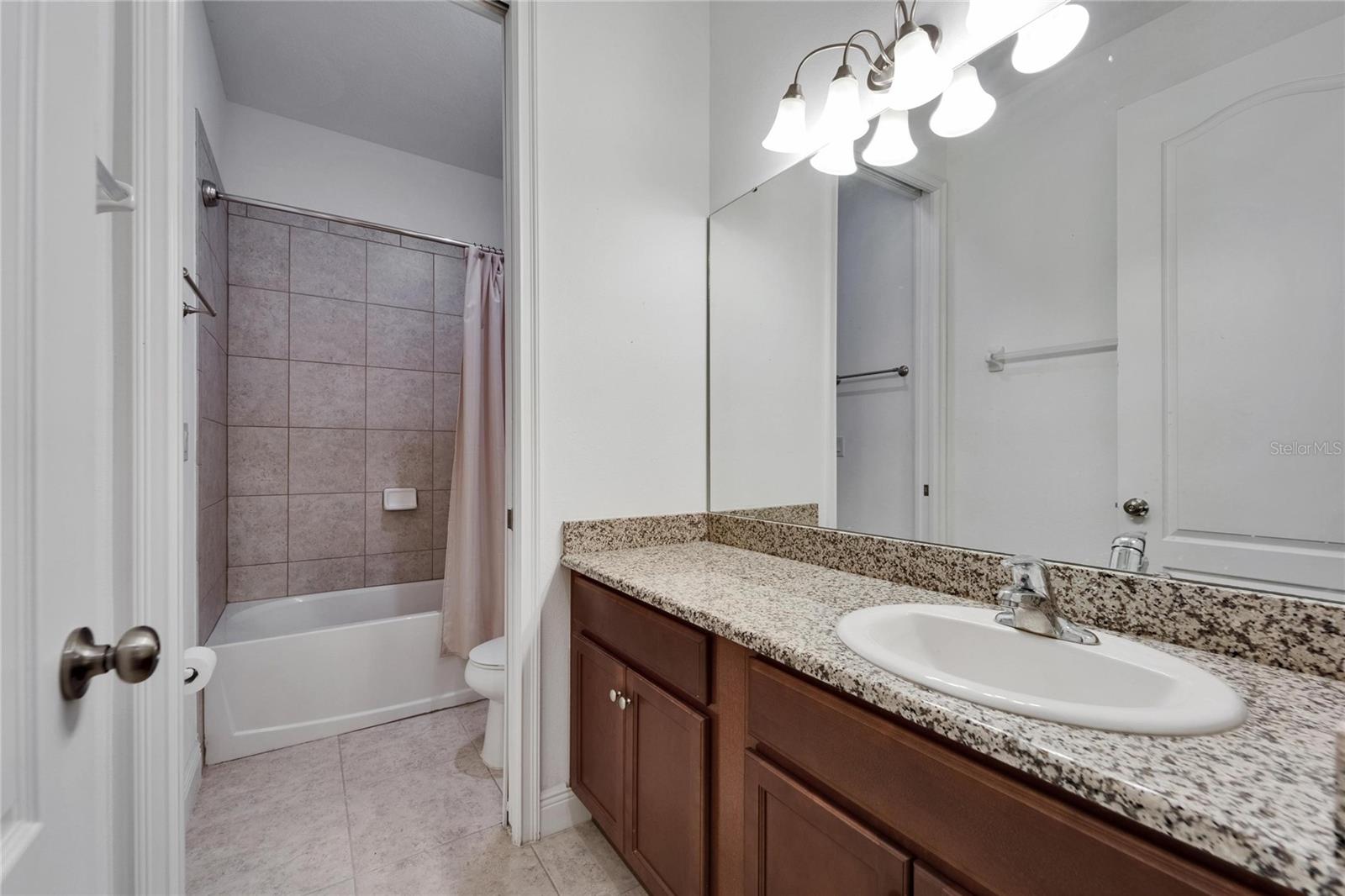 Image 21 of 66 For 11911 Sunburst Marble Road