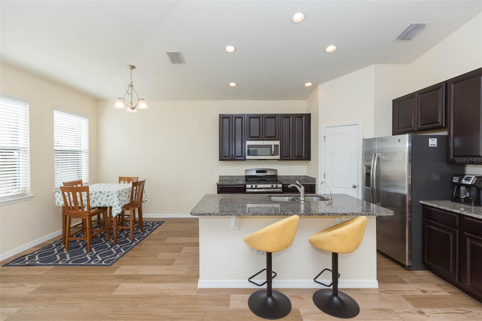Listing photo id 8 for 11241 Spring Point Circle