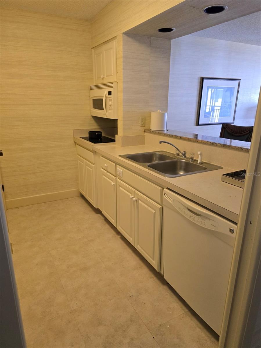 Image 6 of 20 For 4774 Fox Hunt Lane A108