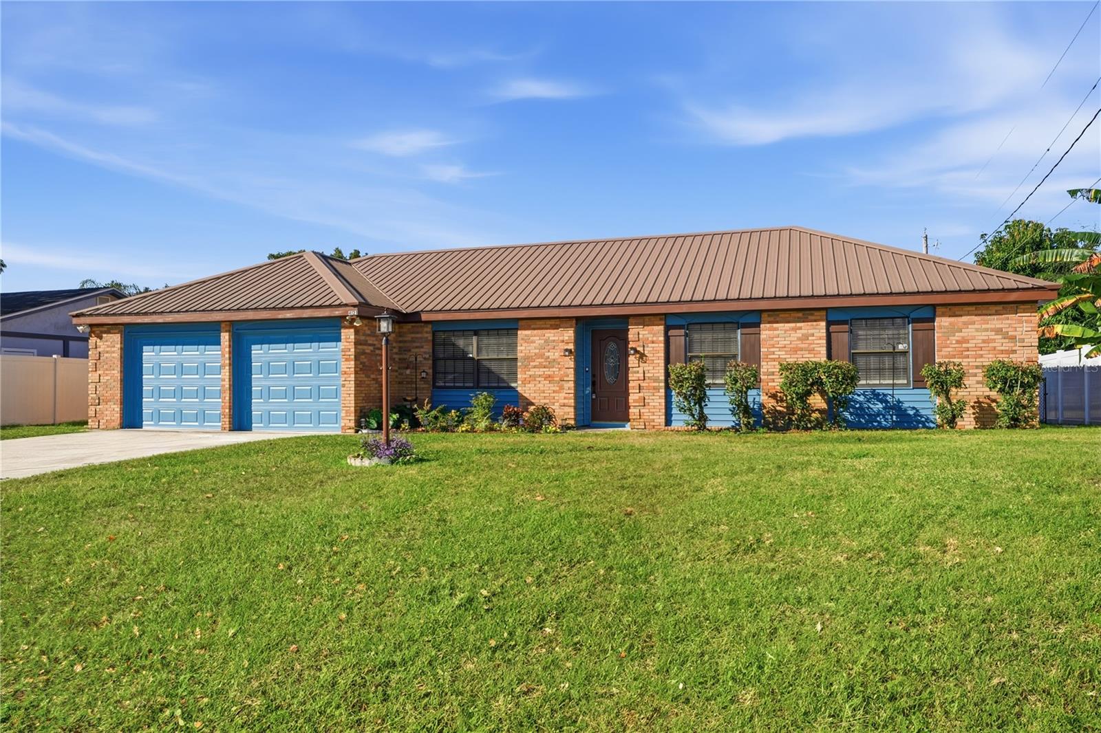 Image 2 of 35 For 4121 Palo Alto Drive