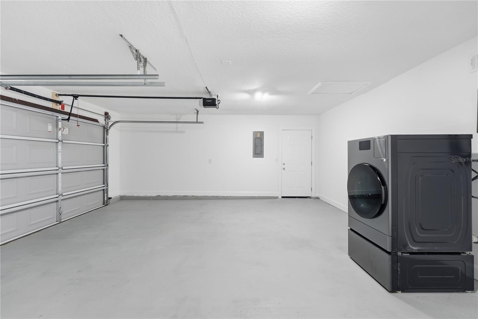 Image 32 of 35 For 4121 Palo Alto Drive