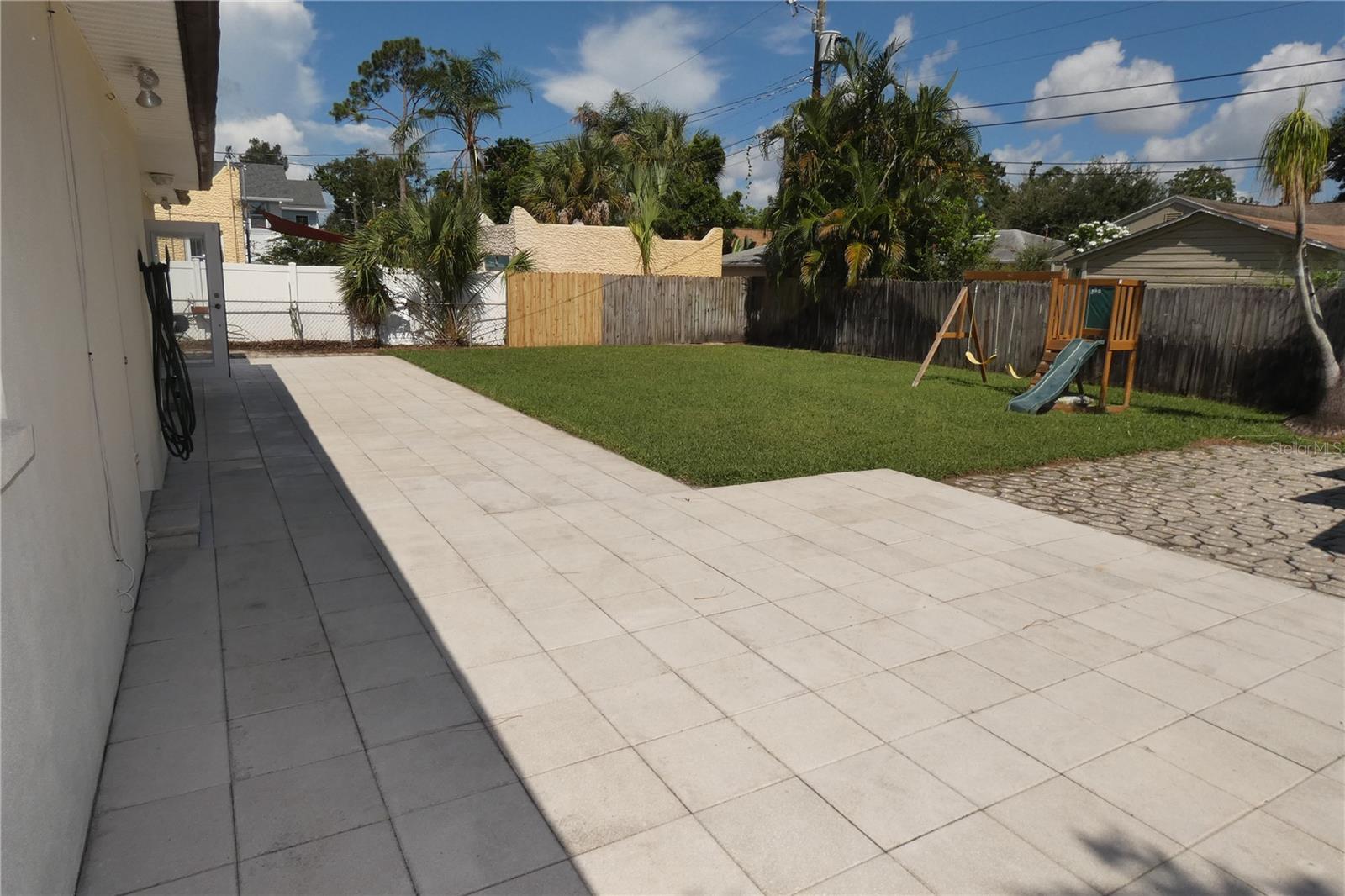 Image 18 of 21 For 4955 16th Avenue N