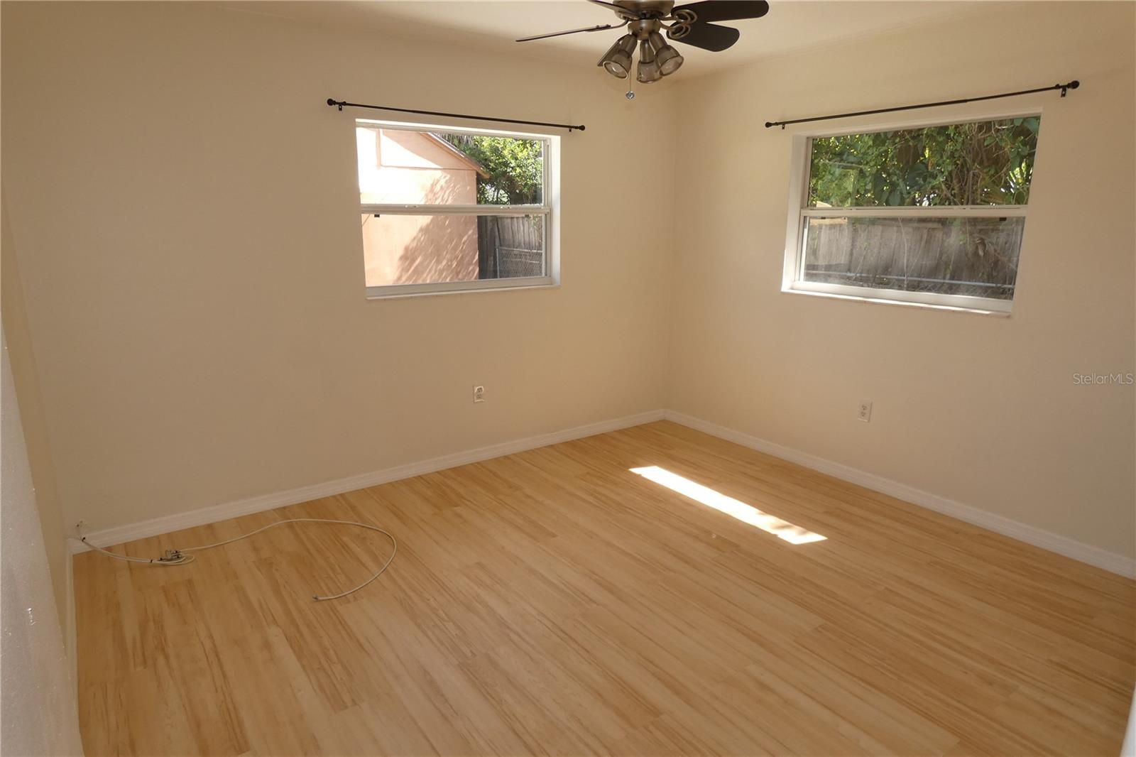 Image 9 of 21 For 4955 16th Avenue N