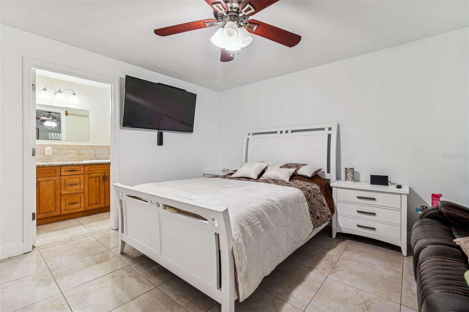 Image 10 of 46 For 1705 Norfolk Street