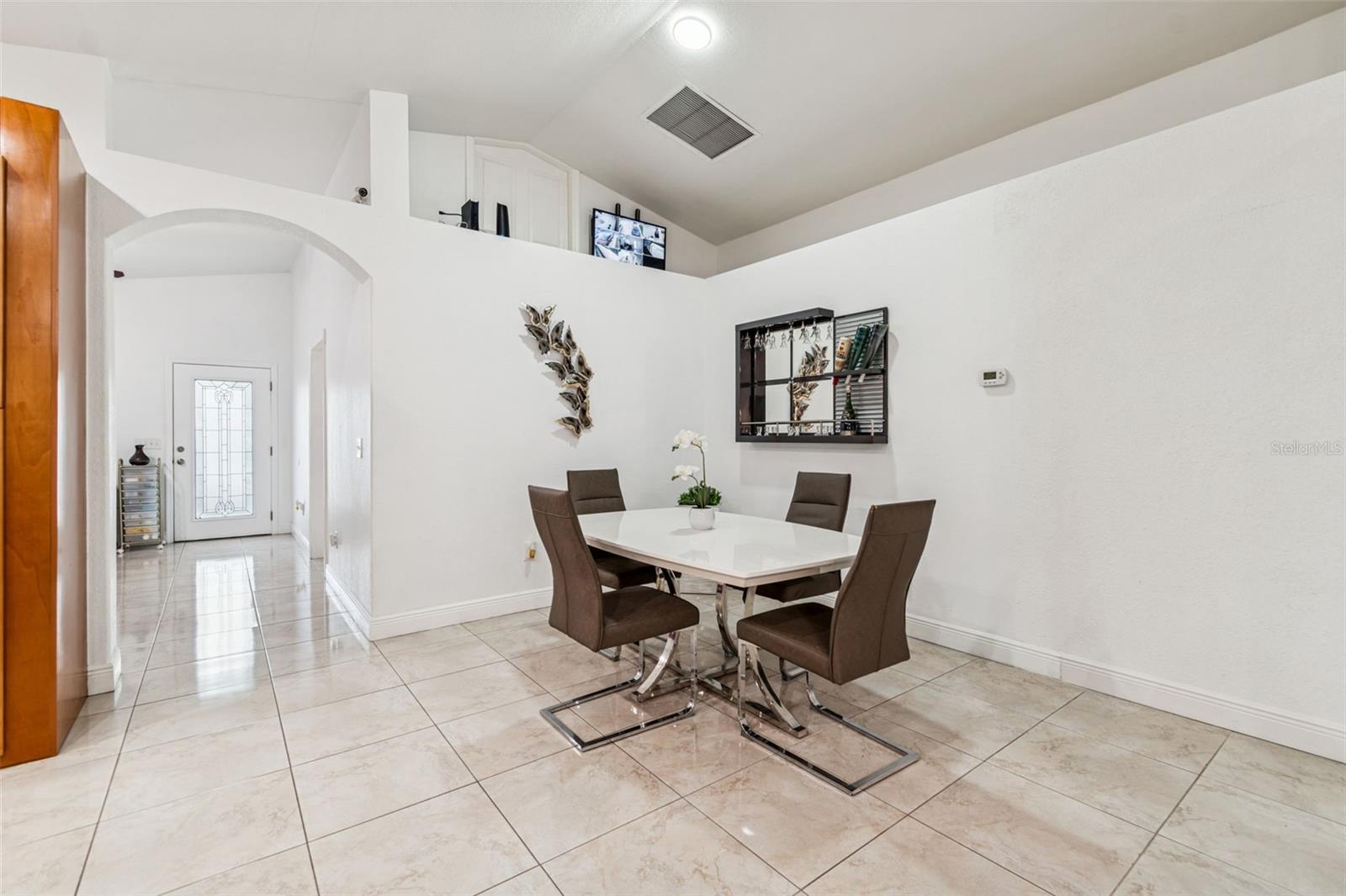 Image 19 of 46 For 1705 Norfolk Street